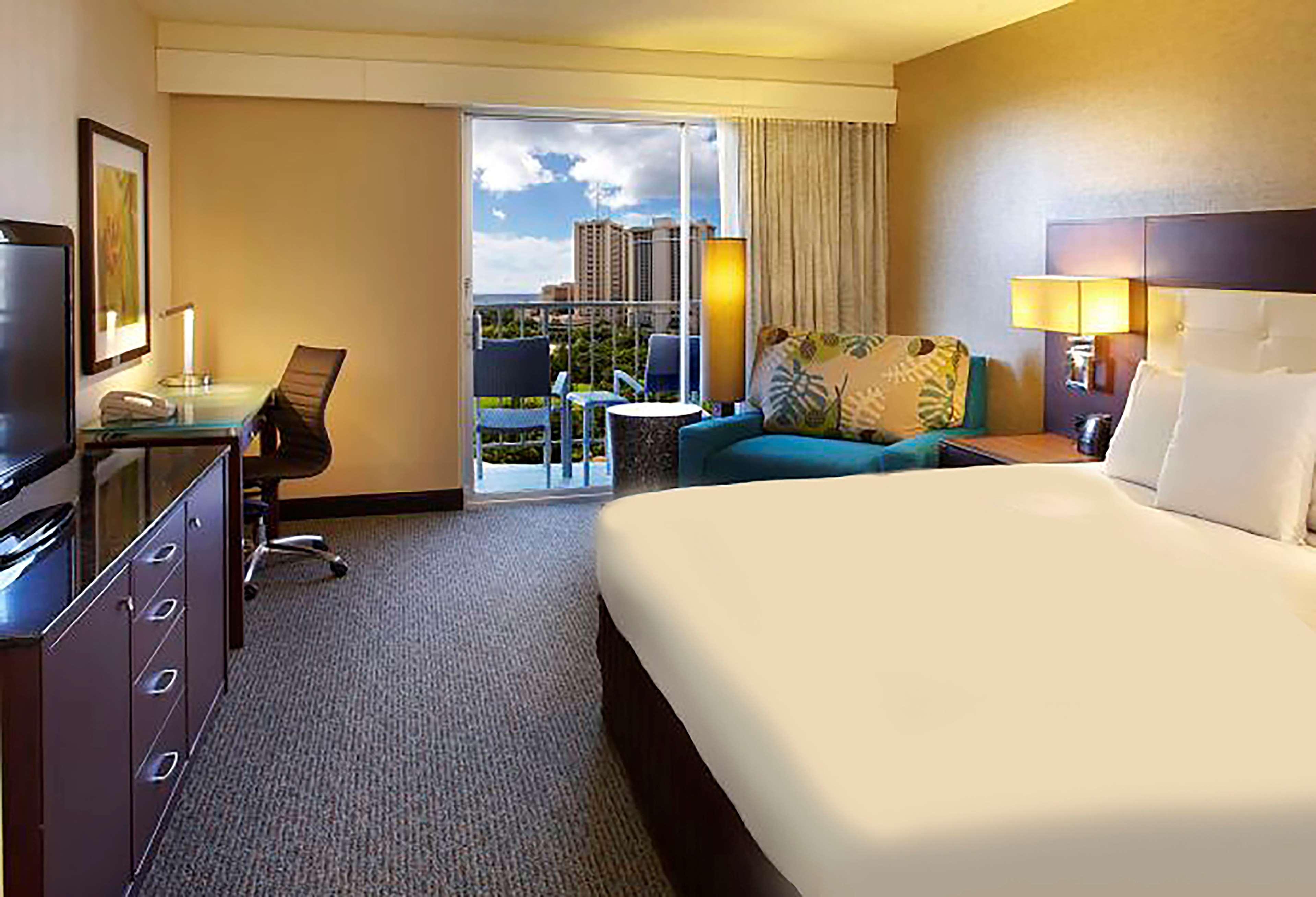 Holiday Inn Express Waikiki By Ihg Honolulu Esterno foto