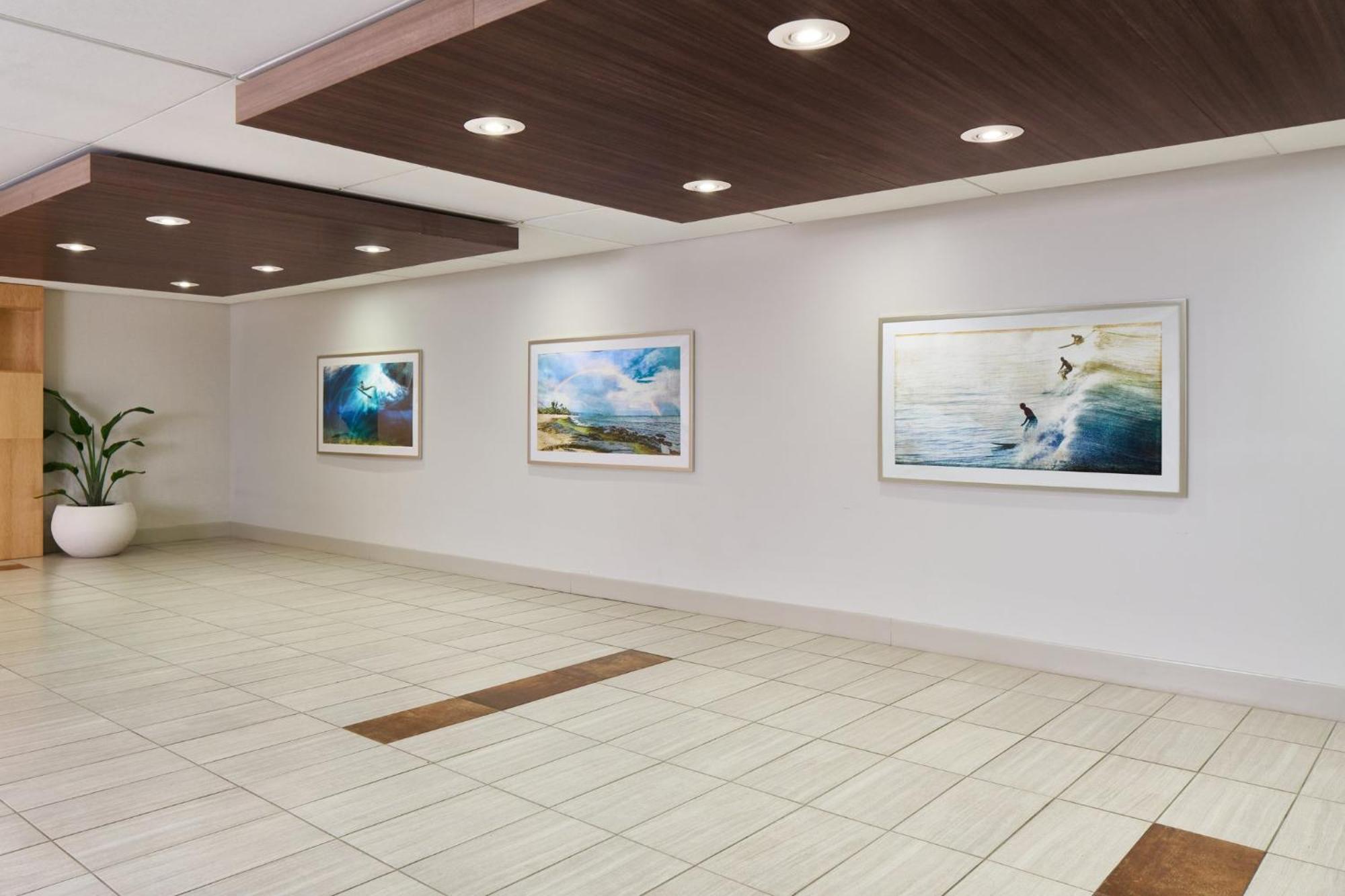 Holiday Inn Express Waikiki By Ihg Honolulu Esterno foto